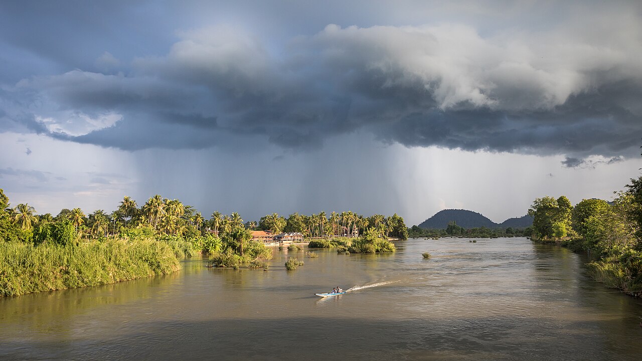 Photo: Basile Morin / Wikimedia Commons, CC BY-SA 4.0 แขวงจำปาสัก