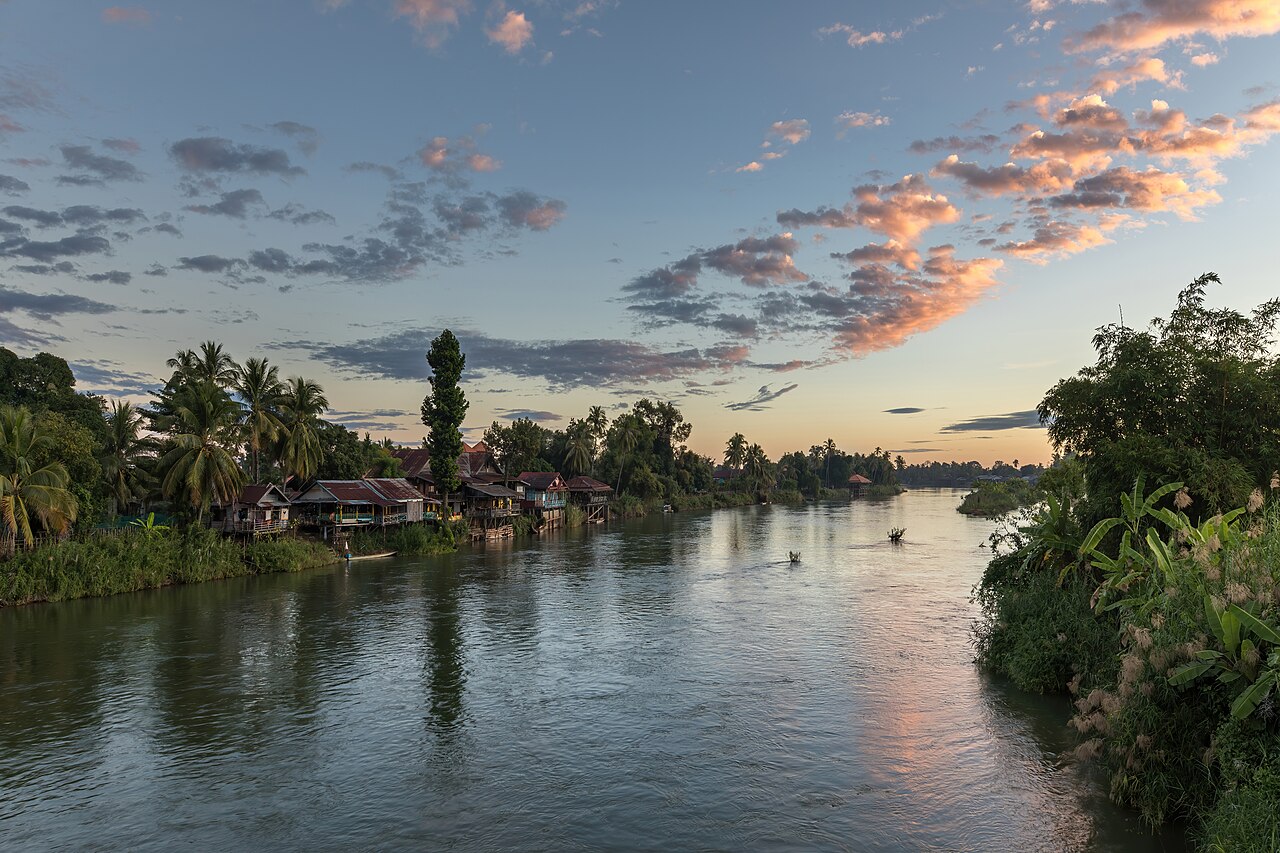 Photo: Basile Morin / Wikimedia Commons, CC BY-SA 4.0 เรือ